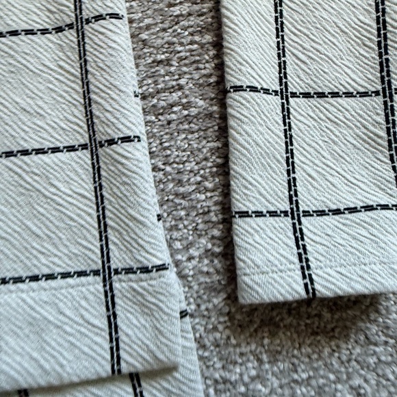 Suzy Shier Gray and Black Grid Turtleneck Sweater - Picture 3 of 4